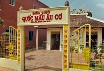 Đền Thờ Quốc Mẫu Âu Cơ ( thành phố Cà Mau, Cà Mau)