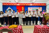 Đà Nẵng: Ban Trị sự Phật giáo quận Hải Châu trao tặng học bổng 