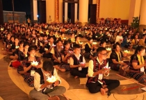 Bình Phước: Lung linh đêm hoa đăng "Con về bên Phật" tại Khoá Tu - Hội Trại Phật tử Dân Tộc