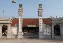 Đình Bát Tràng (Gia Lâm, Hà Nội) 