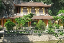 Đình – Đền Nguyễn Minh Không, chùa Địch Lộng (Gia Viễn, Ninh Bình)