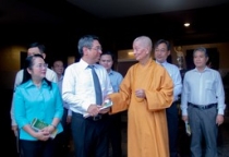 Phái đoàn lãnh đạo TP.HCM thăm Đức Pháp chủ, Trưởng lão Hòa thượng Phó Pháp chủ GHPGVN