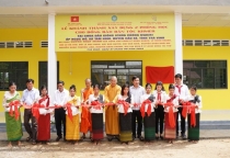 Hội Từ thiện chùa Tường Nguyên tặng 2 phòng học, 100 xe đạp, 200 suất quà và khánh thành cầu 