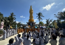 Tiền Giang: An vị tôn tượng Bồ-tát Quán Thế Âm tại chùa Kim Thiền