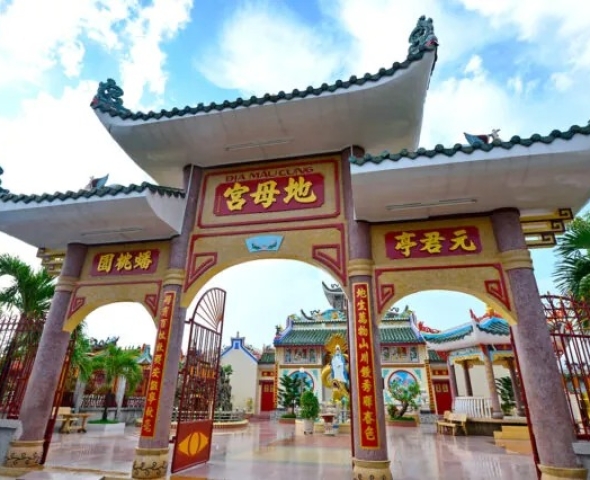 Địa Mẫu Cung (Chùa Bà – Bạc Liêu)