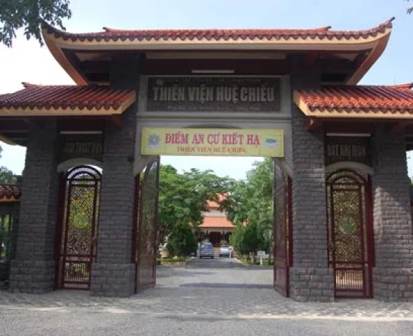 Thiền Viện Huệ Chiếu (Tân Thành, Bà Rịa – Vũng Tàu)