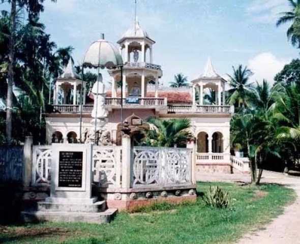 Chùa Long Hưng (Phú Tân, An Giang)
