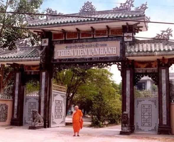 Thiền viện Vạn Hạnh (Phú Nhuận, TP. Hồ Chí Minh)
