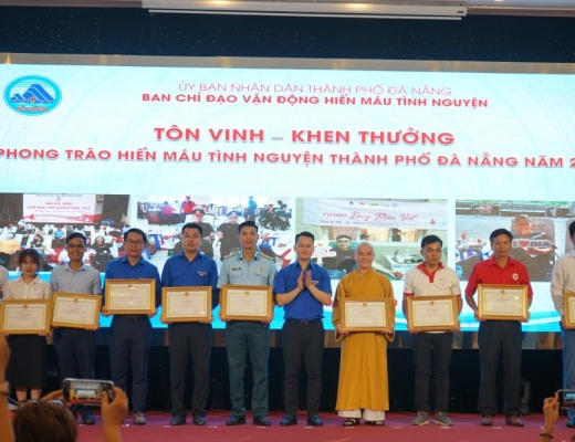 Đà Nẵng: Thành phố tôn vinh khen thưởng hiến máu tình nguyện
