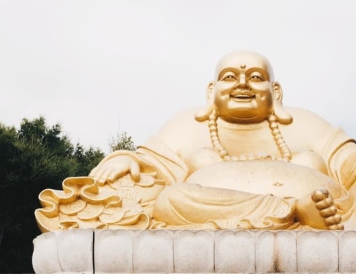CÁC ANH LẤY QUYỀN GÌ MÀ YÊU CẦU PHẬT GIÁO CHÚNG TÔI TRỞ THÀNH MỘT TÔN GIÁO NGHÈO NÀN YẾM THẾ