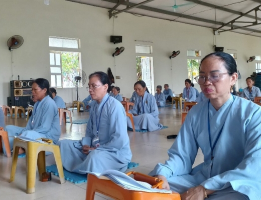 Thanh Hoá: Khoá cộng tu niệm Phật một ngày tại chùa Đống Cao