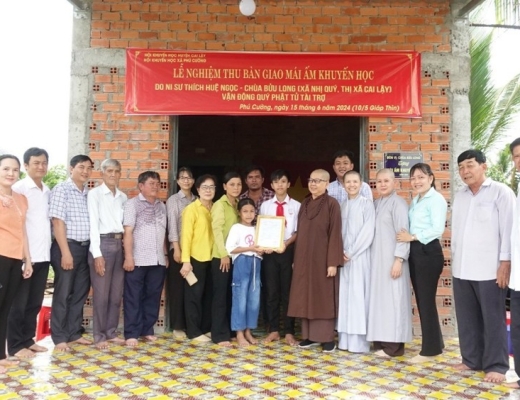 Tiền Giang: Chùa Bửu Long bàn giao Mái ấm khuyến học tại xã Phú Cường, TX.Cai Lậy