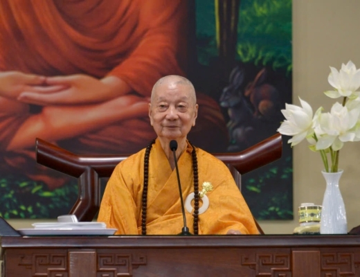 Đức Pháp chủ GHPGVN sách tấn và trao học bổng đến Tăng Ni sinh Học viện Phật giáo VN tại TP.HCM